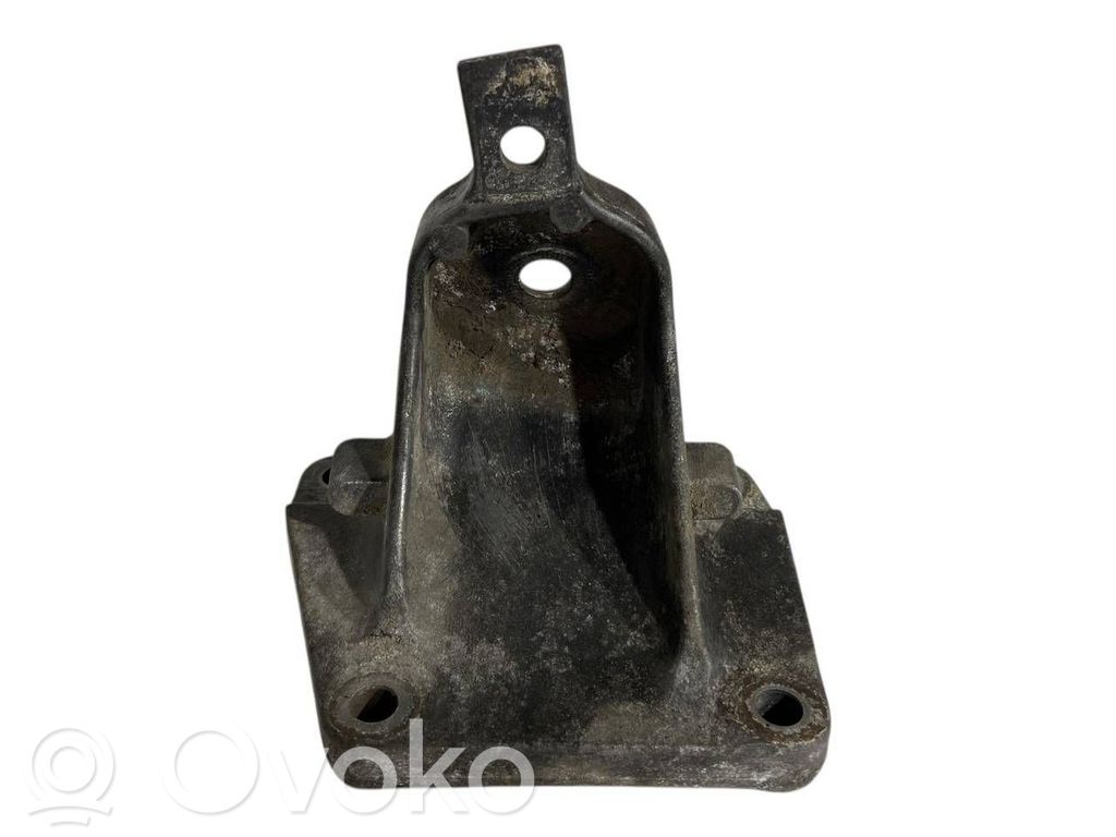 BMW 7 E38 Engine mounting bracket 