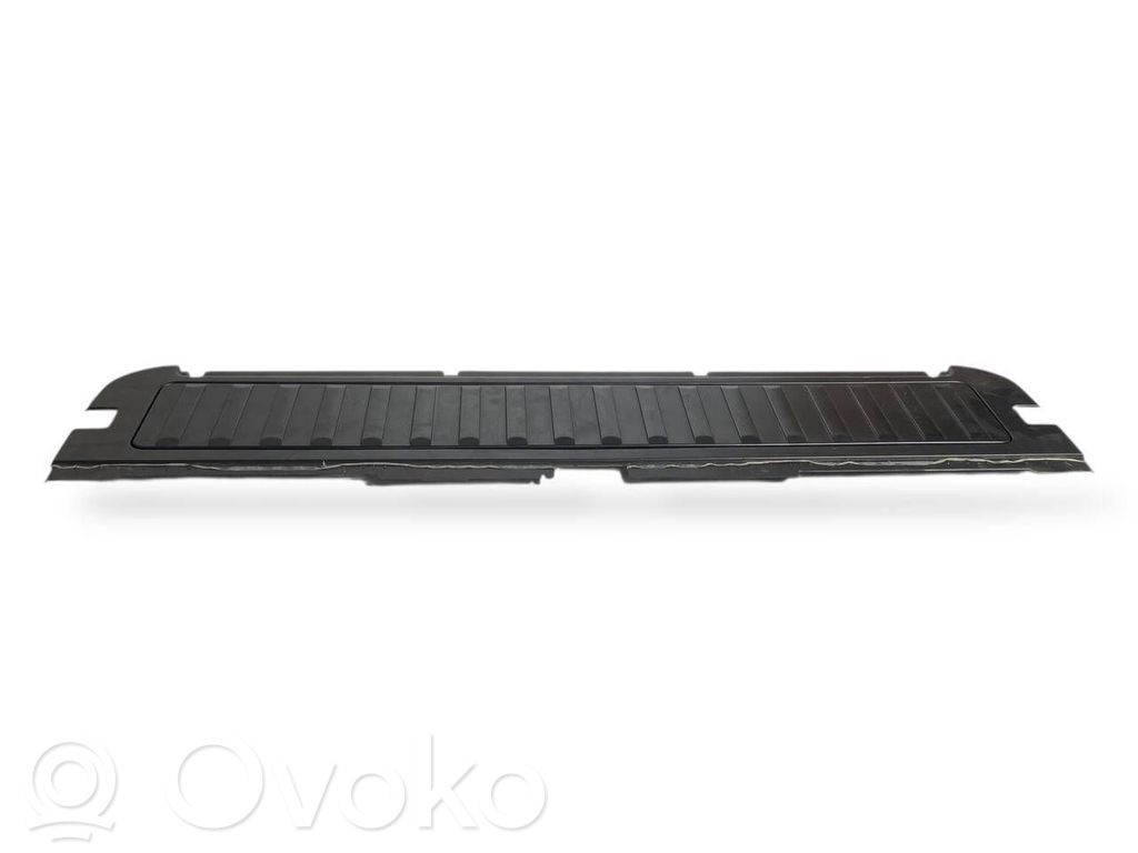Tailgate trim   8402197,51498402197,8243504,51498243504