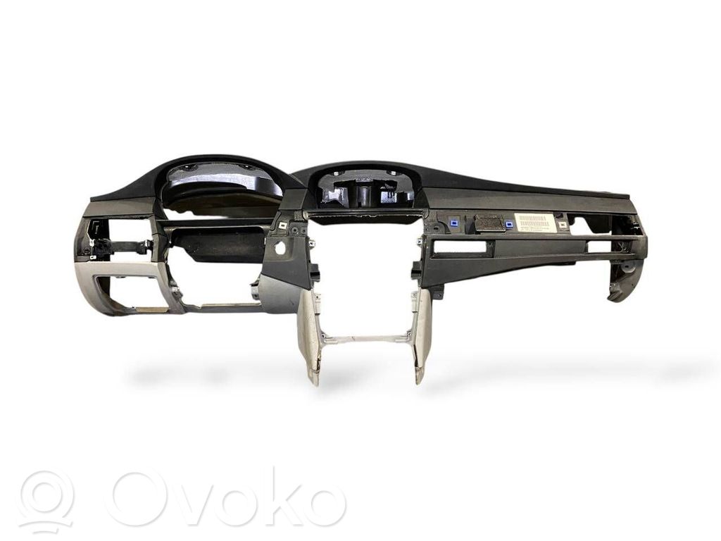 BMW 5 E60 E61 Panelė 