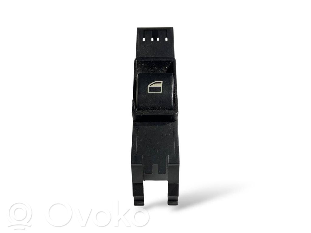 Interrupteur commade lève-vitre   6902176,8381510