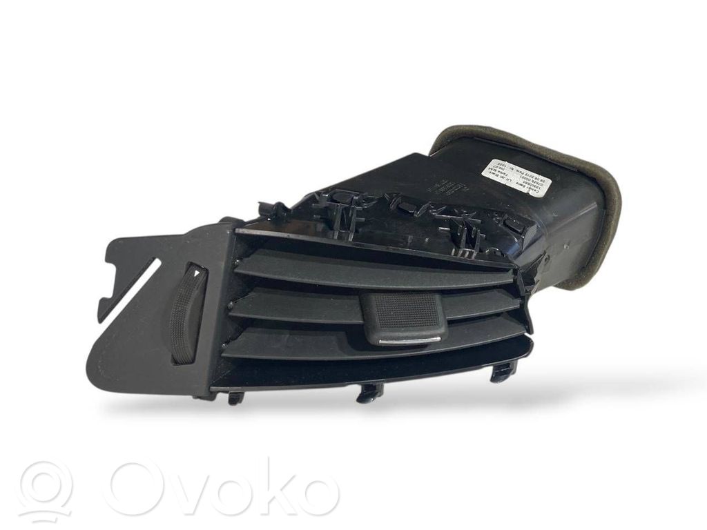 Opel Astra J Grilă ventilație/ramă laterală bord 