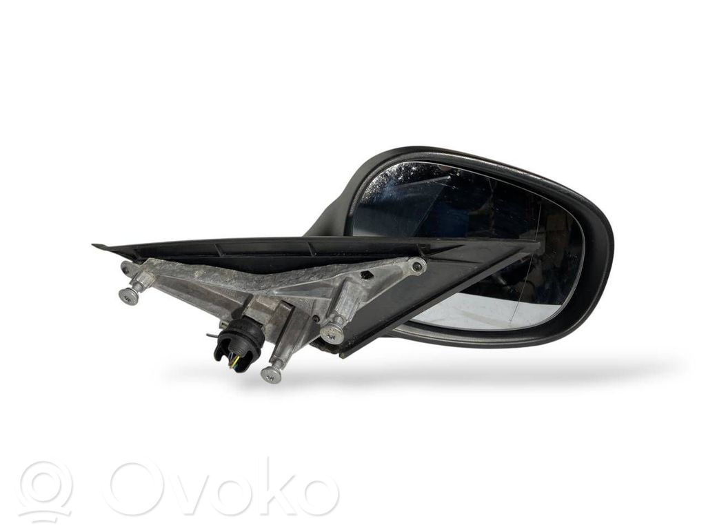 Front door electric wing mirror   7208343