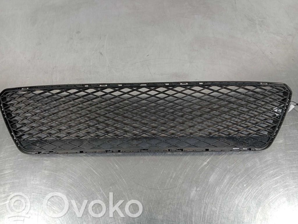 Front bumper lower grill   4M5J8200BAW