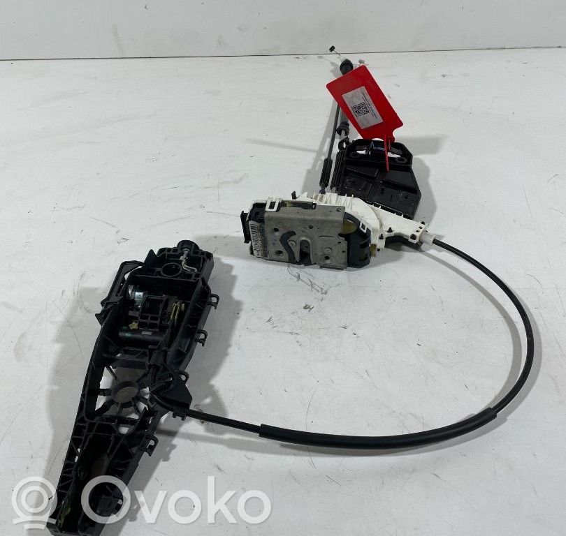 Takaoven lukko   P04589914AEB,68466963AA