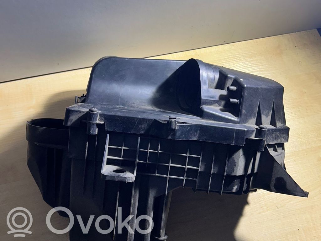 Peugeot 407 Obudowa filtra powietrza 