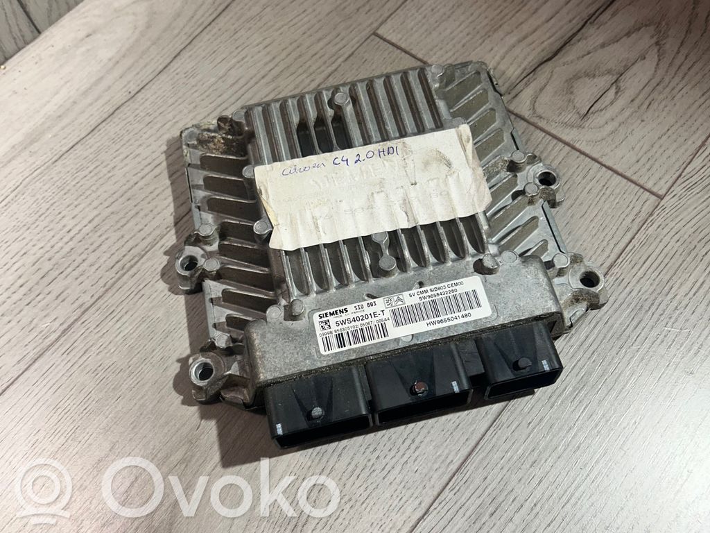 Citroen C4 I Engine control unit/module 