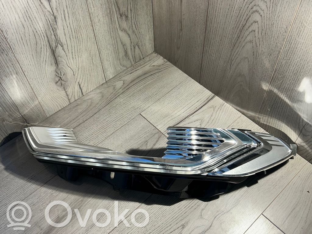 Ford Mondeo MK V Headlight part 