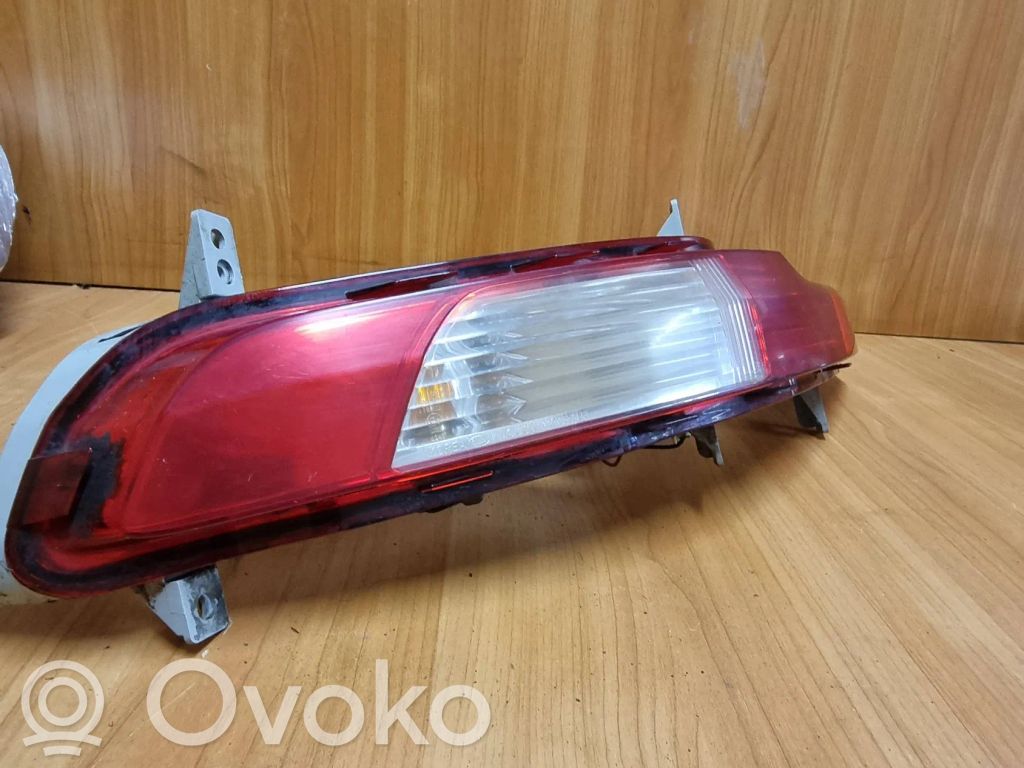 KIA Sportage Luz del parachoques trasero 