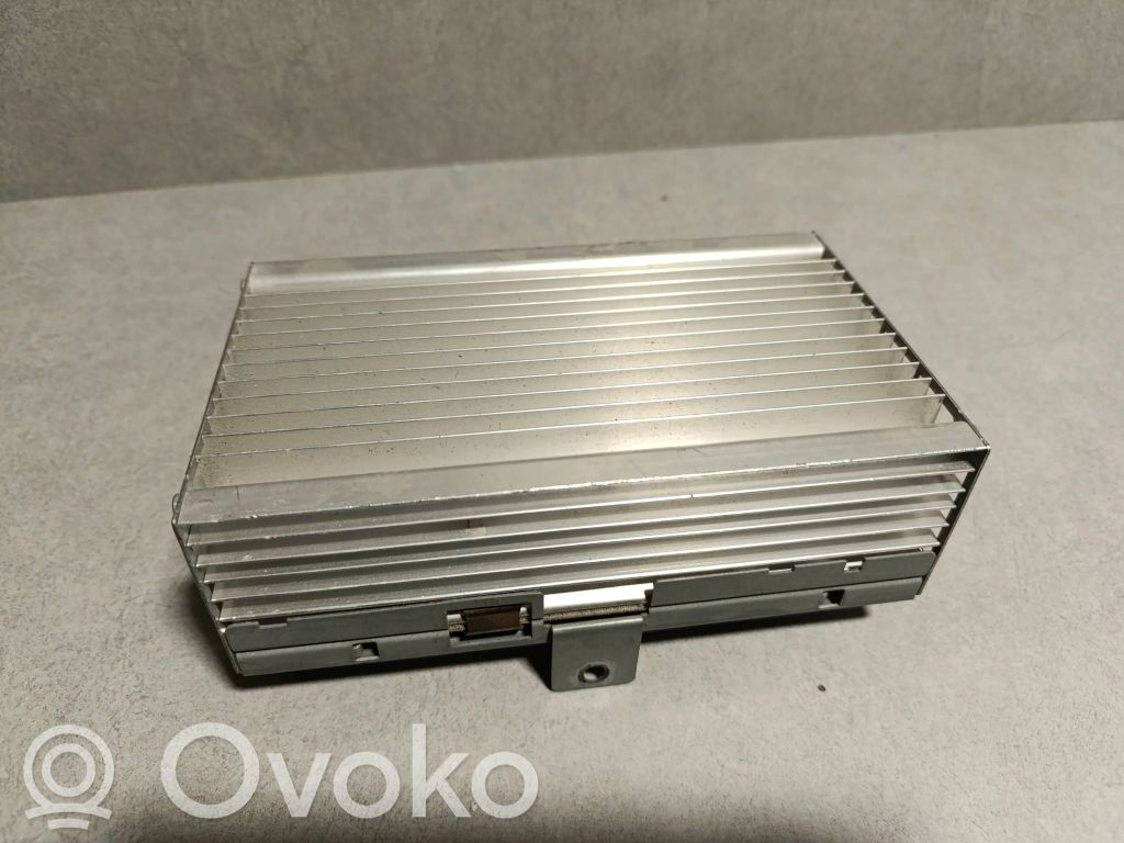 BMW 5 F10 F11 Skaņas pastiprinātājs 