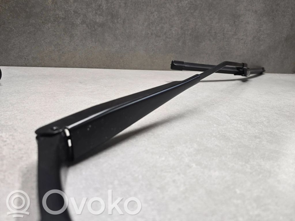 Volkswagen Golf VII Ramię wycieraczki szyby przedniej / czołowej 