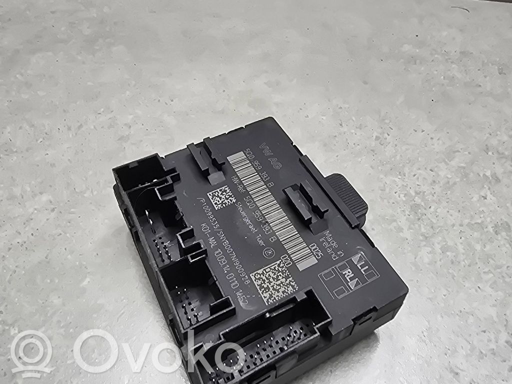 Volkswagen Golf VII Door control unit/module 