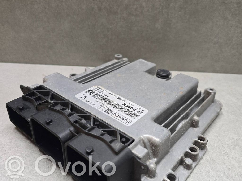 Jaguar XF X250 Engine control unit/module 