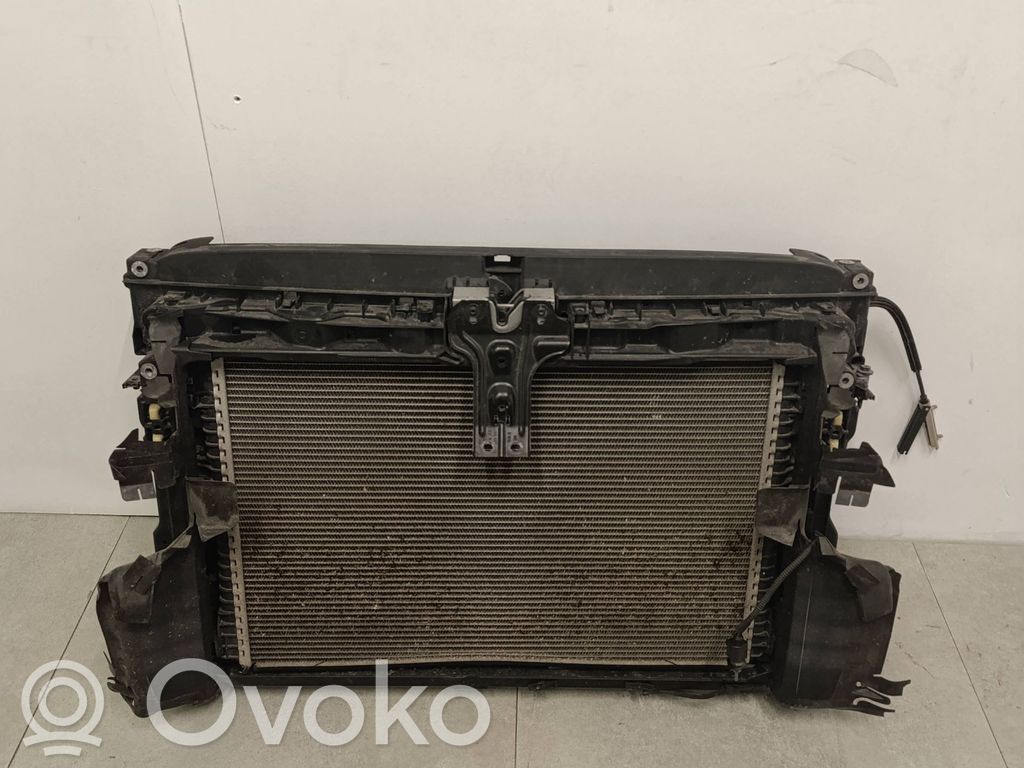 Volkswagen Golf VII Radiatorių panelė 