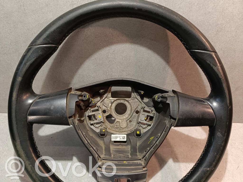 Volkswagen PASSAT B6 Ohjauspyörä 