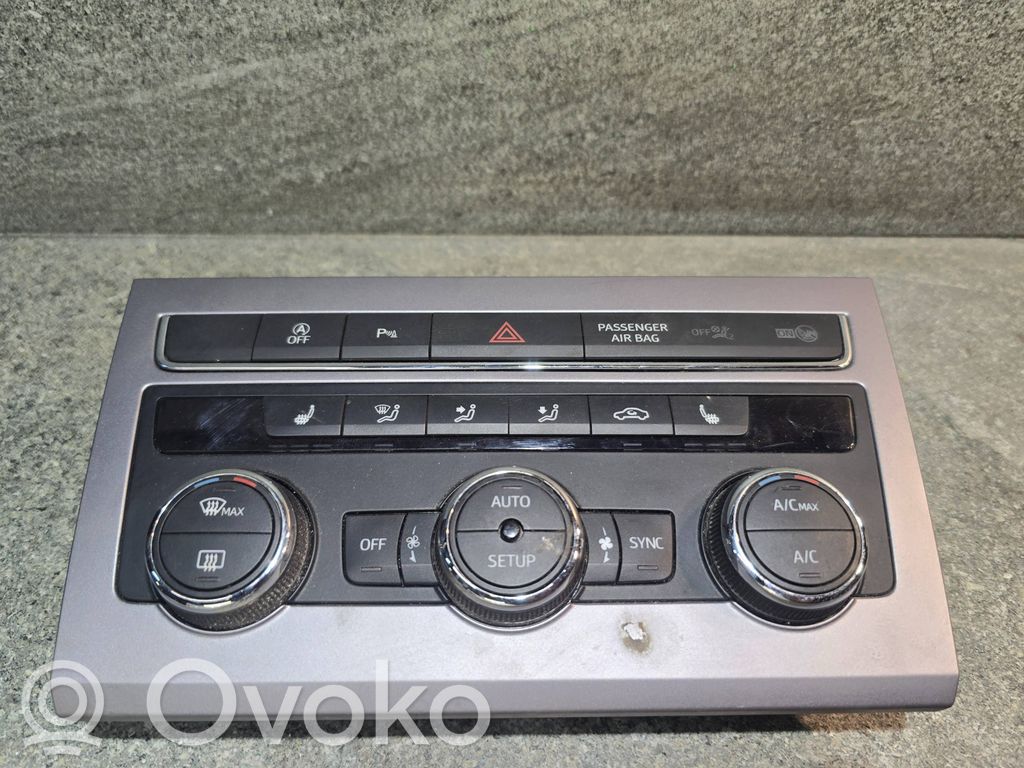 Seat Leon (5F) Climate control unit 