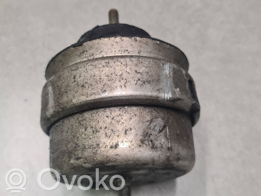 Audi A4 S4 B8 8K Suport tampon motor 