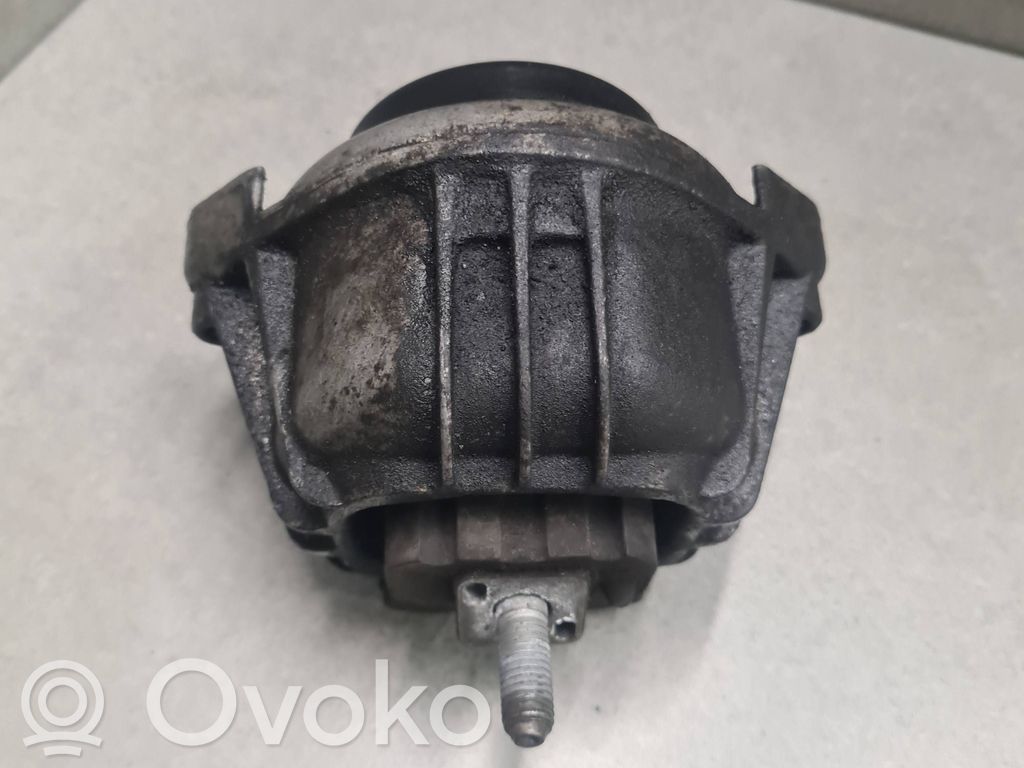 BMW 1 E81 E87 Engine mount bracket 