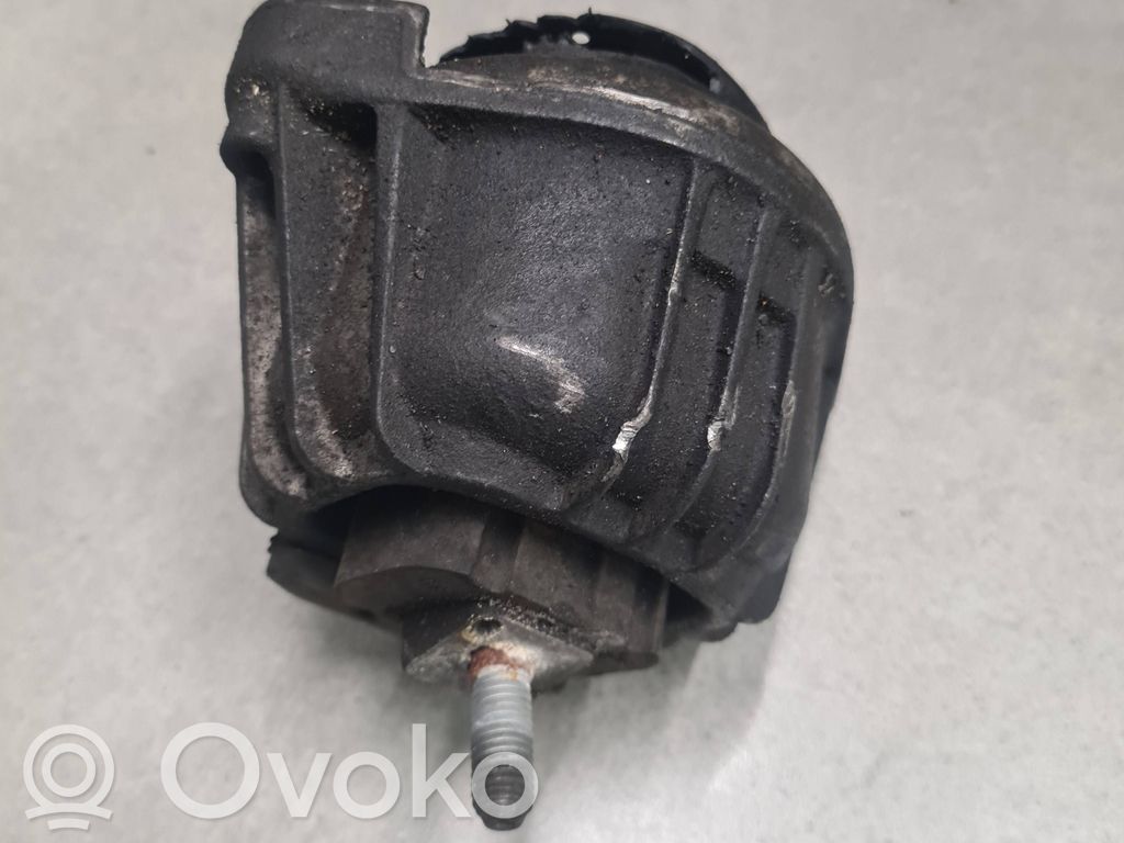 BMW 1 E81 E87 Engine mount bracket 