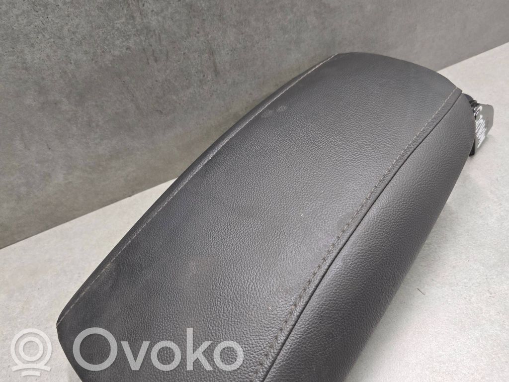 Ford Mondeo MK V Armrest 