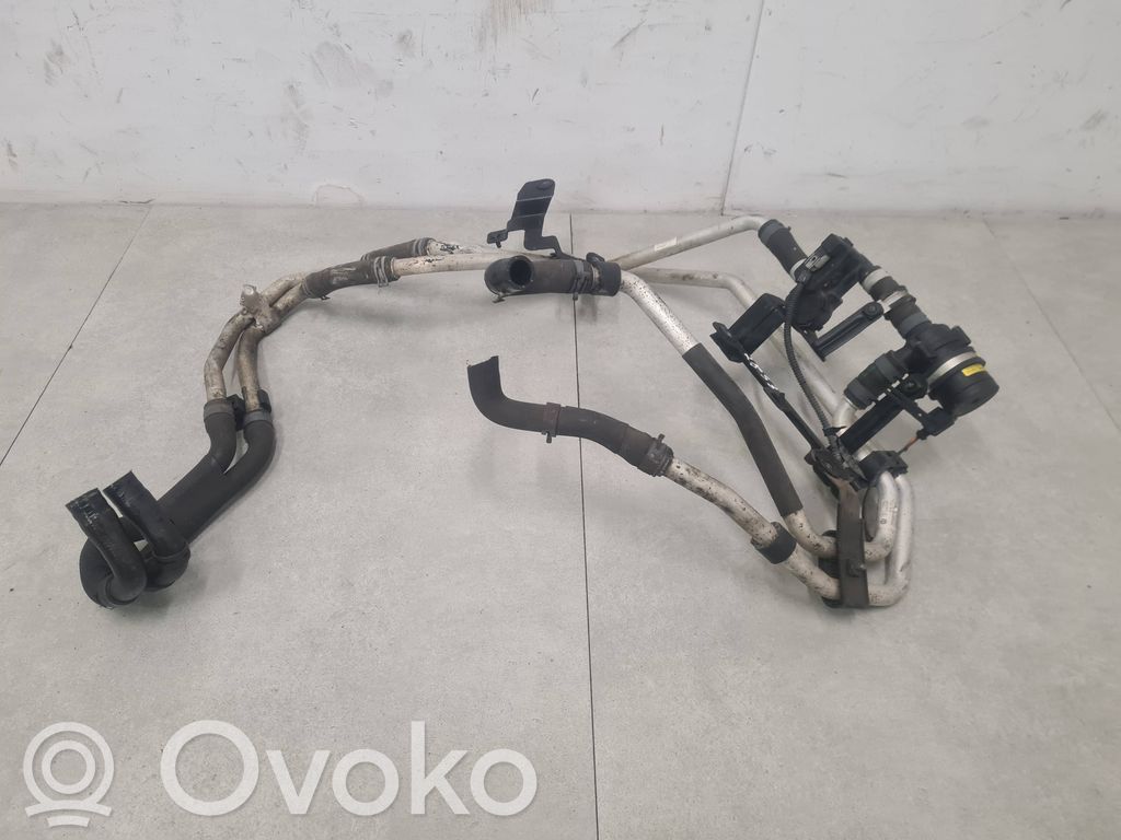 Volkswagen Touareg II Przewód / Wąż chłodnicy 