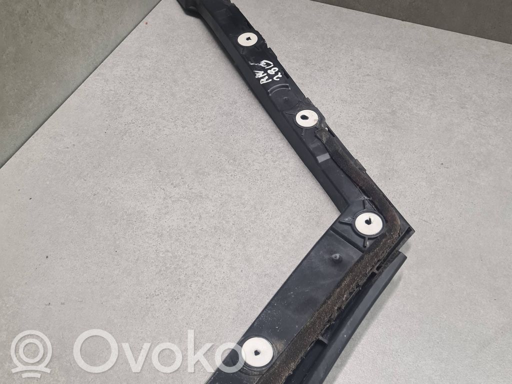 Opel Insignia A Rear bumper mounting bracket 