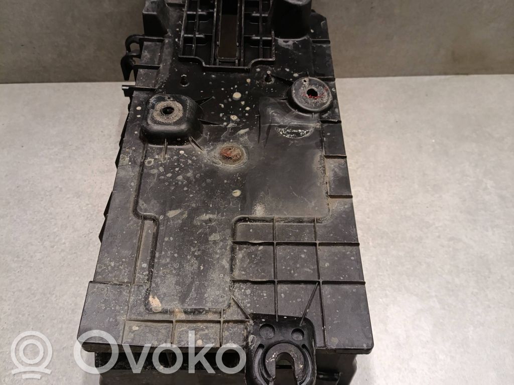 Opel Insignia A Akumuliatoriaus dėžė 