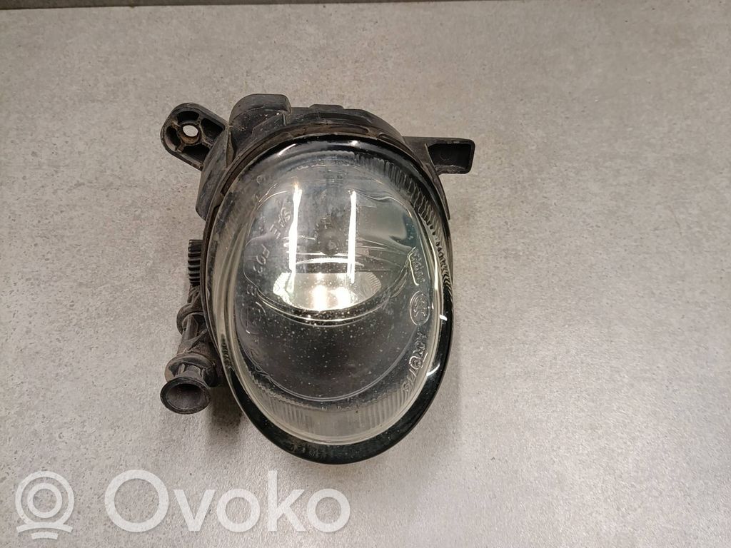 Volkswagen PASSAT CC Front fog light 