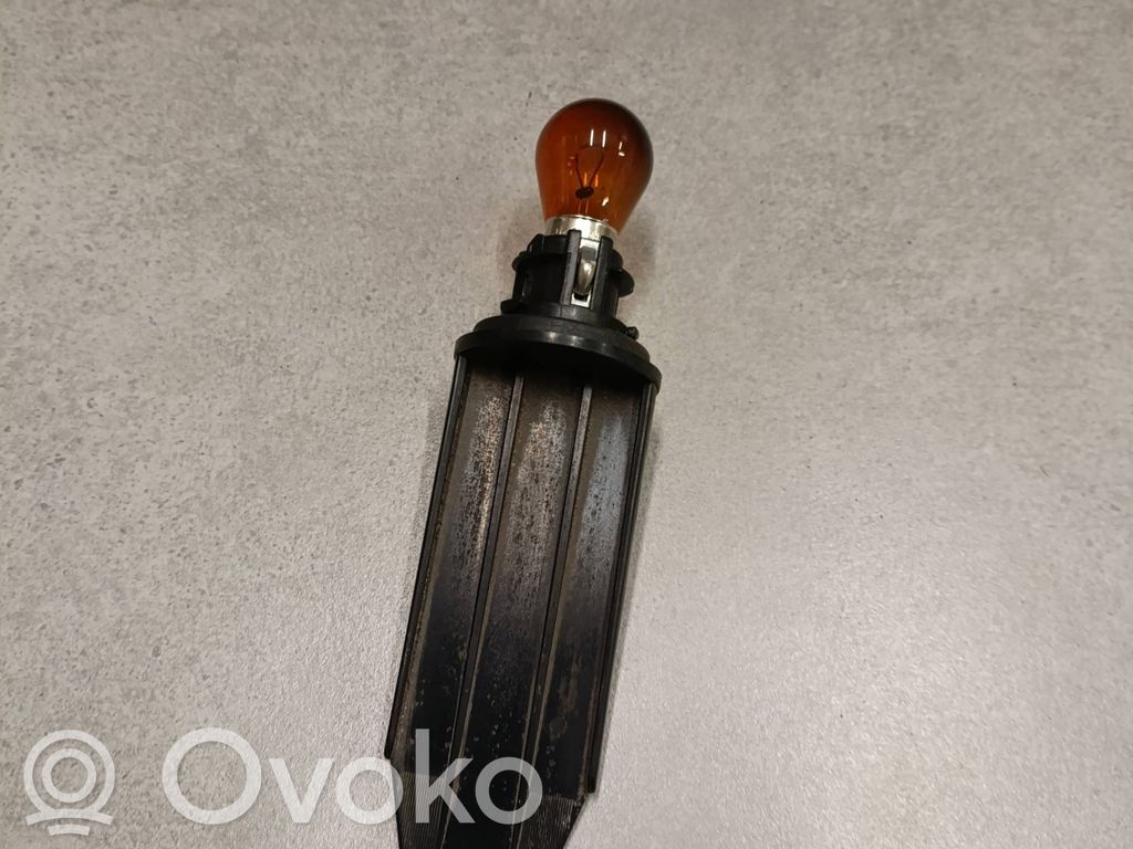 Volkswagen PASSAT B7 Element lampy przedniej 