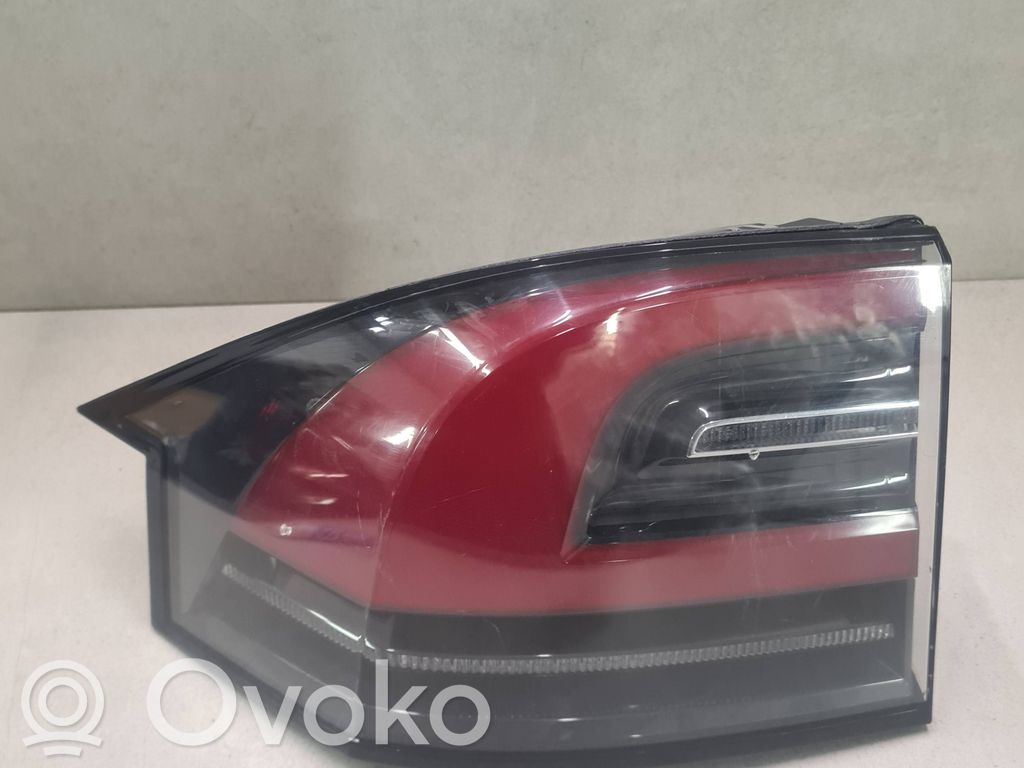 Tesla Model X Rear/tail lights 