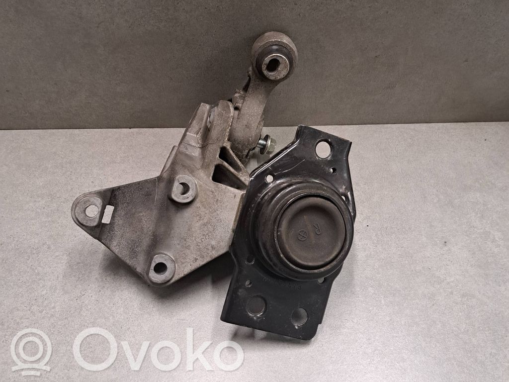 Wspornik / Mocowanie silnika   11210JD500,DD130613