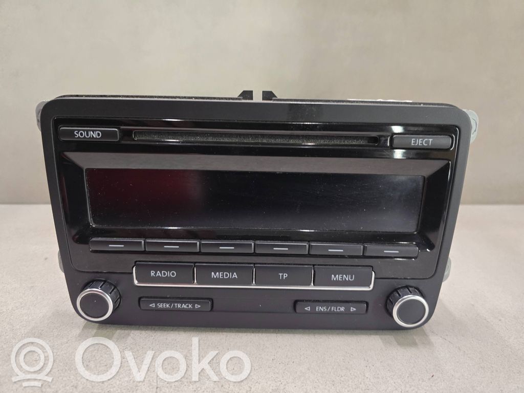 Volkswagen PASSAT B7 Panel / Radioodtwarzacz CD/DVD/GPS 