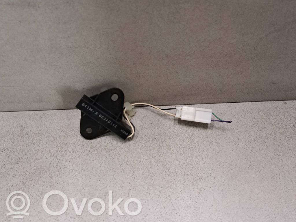 Mitsubishi Outlander Aerial antenna amplifier 
