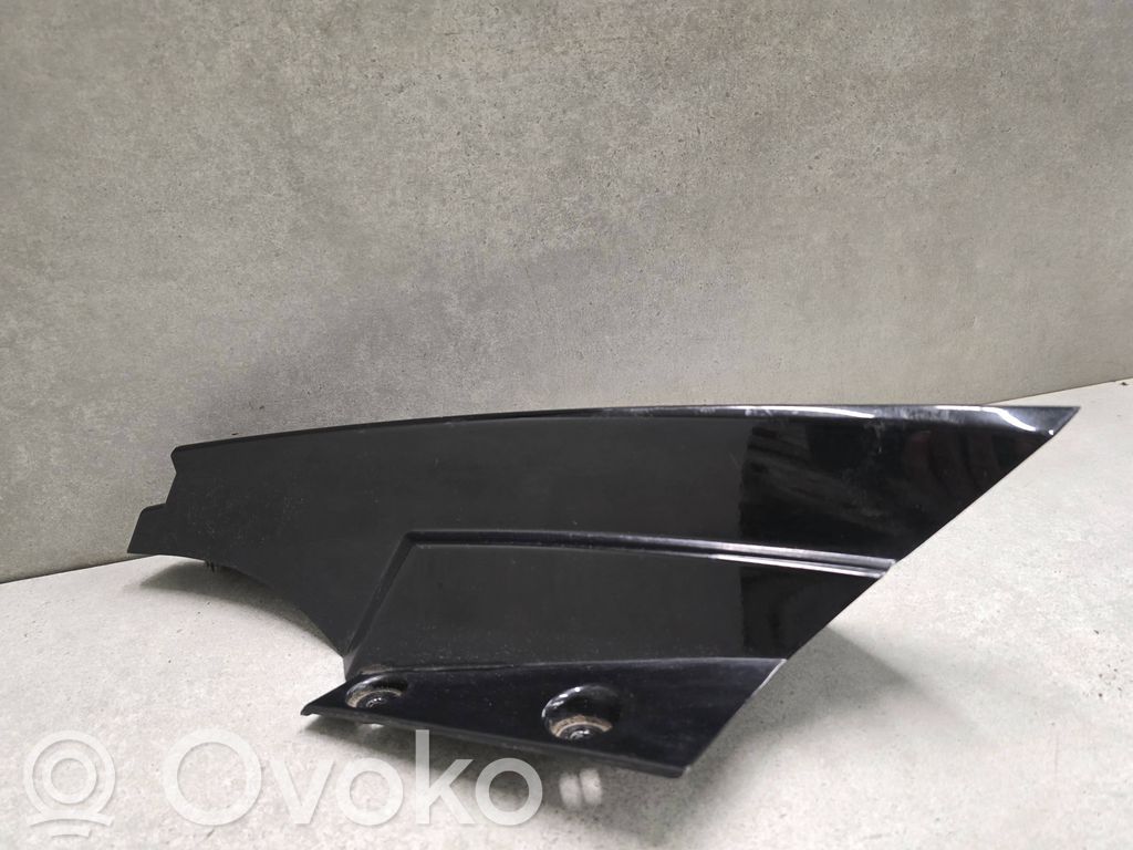 Nissan X-Trail T32 Rear/tail light trim molding 