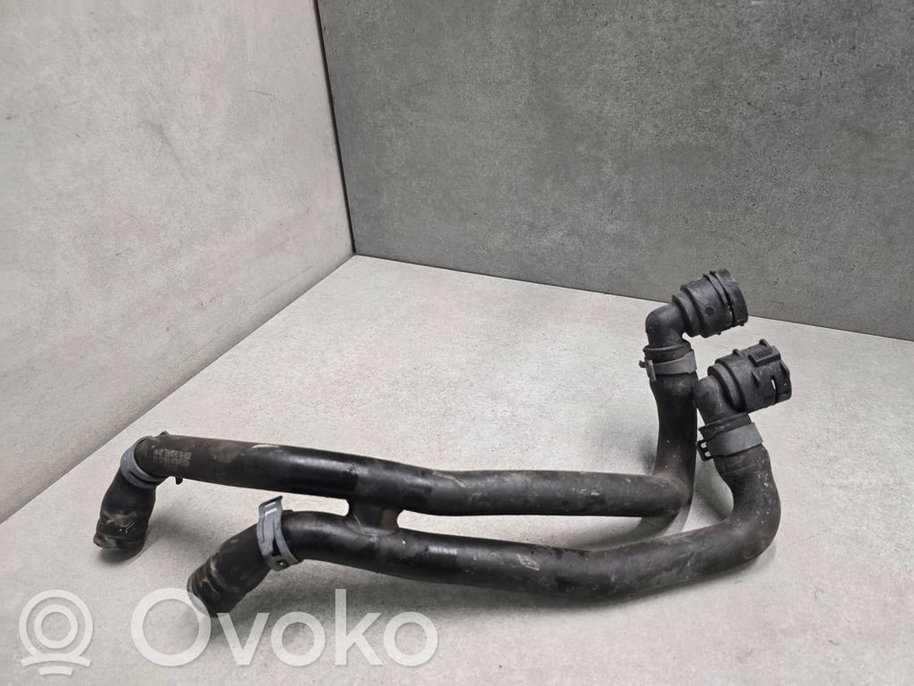 Volkswagen Polo VI Engine coolant pipe/hose 