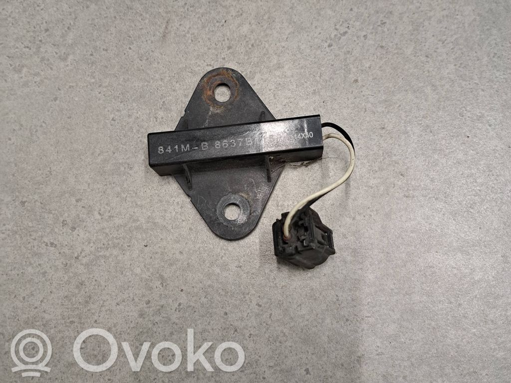Mitsubishi Outlander Aerial antenna amplifier 