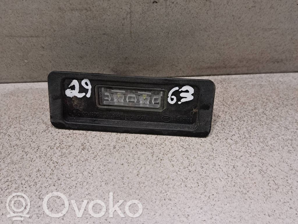 Volvo V40 Numerio apšvietimas 