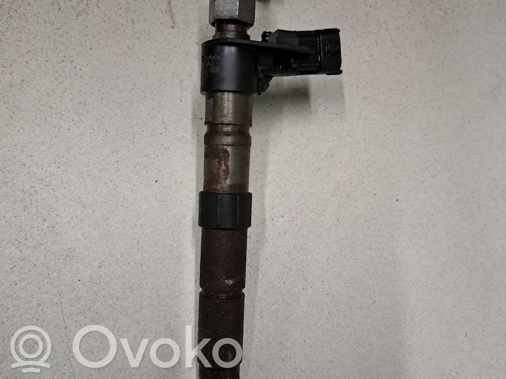 Ford Mondeo MK IV Inyector de combustible 