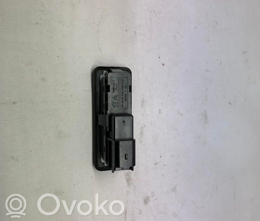 Tailgate/boot open switch button   9676028380,N015229
