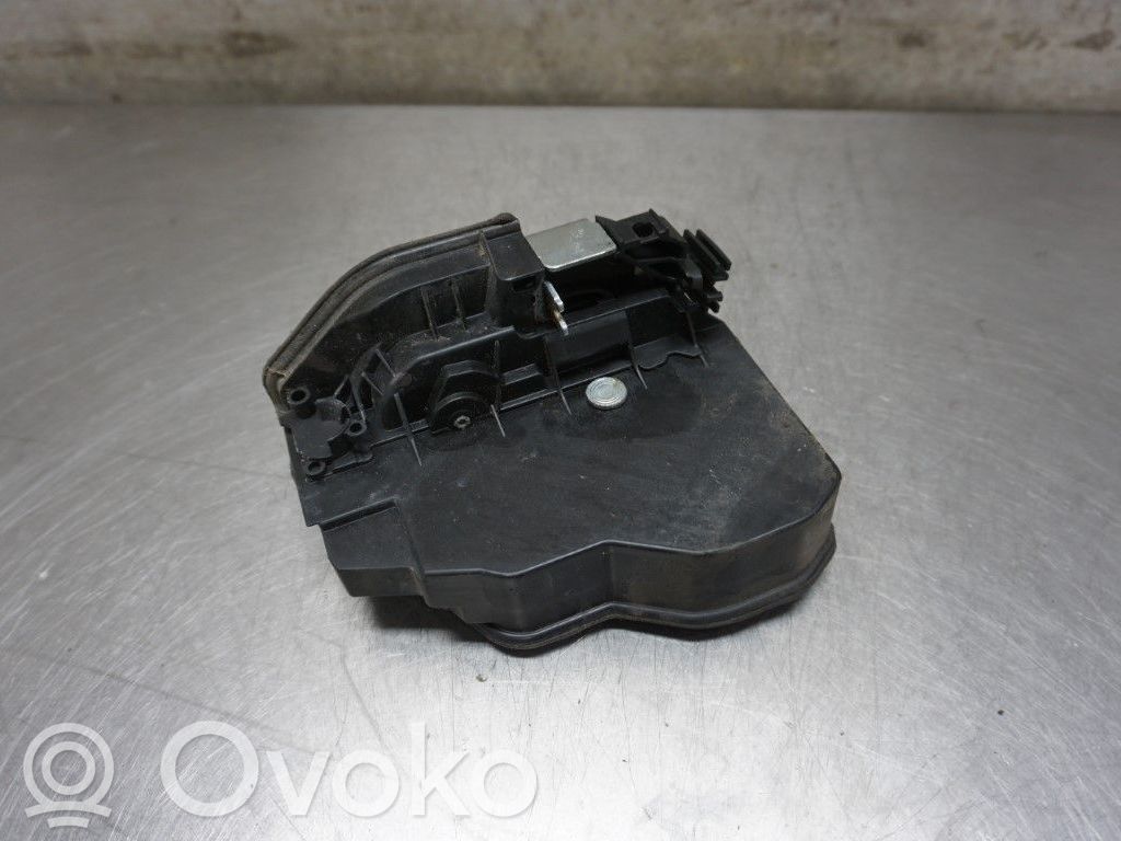 BMW 1 F20 F21 Încuietoare ușă spate 