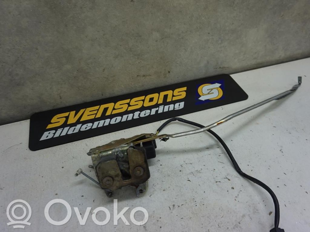 Volvo 940 Priekšpusē slēdzene 