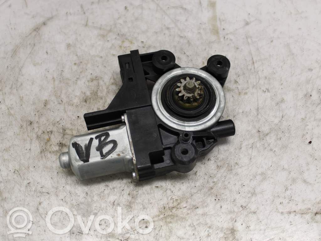Volvo XC70 Silniczek podnoszenia szyby drzwi tylnych 