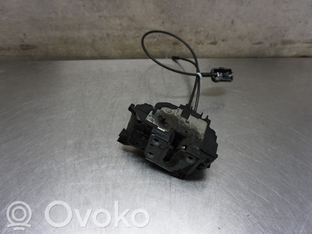 Renault Clio III Serratura portiera posteriore 