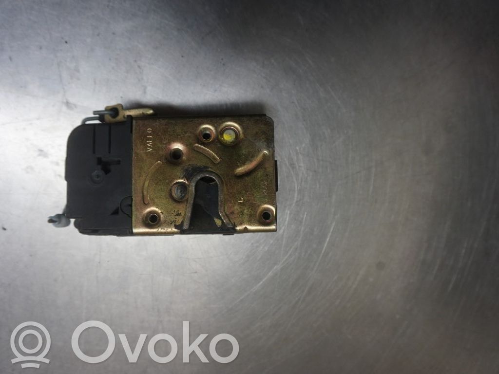 Peugeot 206 Front door lock 