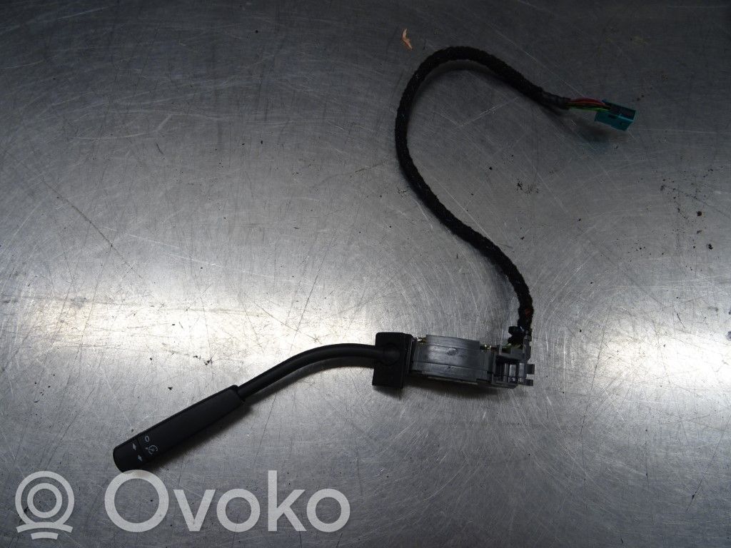 Mercedes-Benz E W210 Vakionopeussäätimen ohjauskytkin 