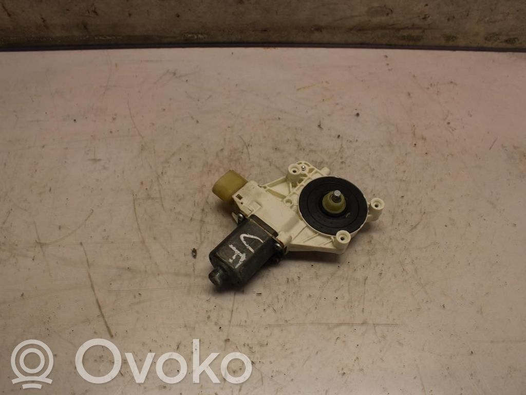 BMW 3 E90 E91 Front door window regulator motor 