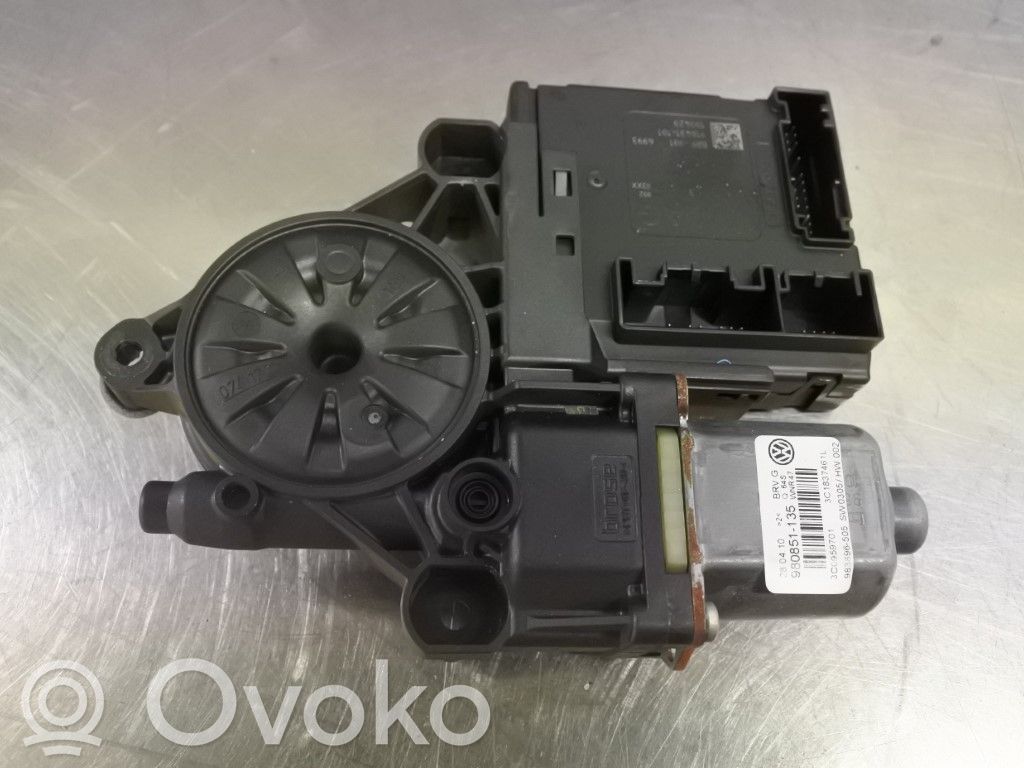 Volkswagen PASSAT B6 Front door window regulator motor 