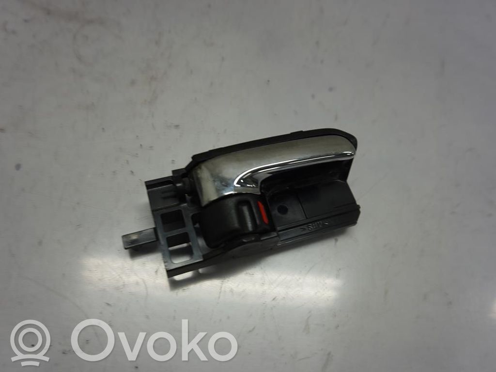 Toyota Corolla E120 E130 Manecilla interna puerta delantera 