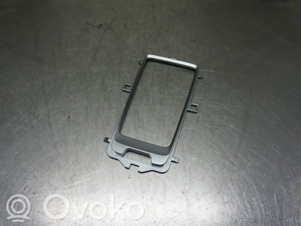 Volvo V40 Cross country Moldura del panel 
