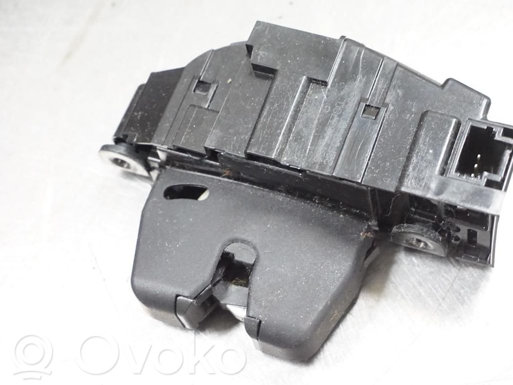 Peugeot 207 Tailgate/trunk/boot lock/catch/latch 