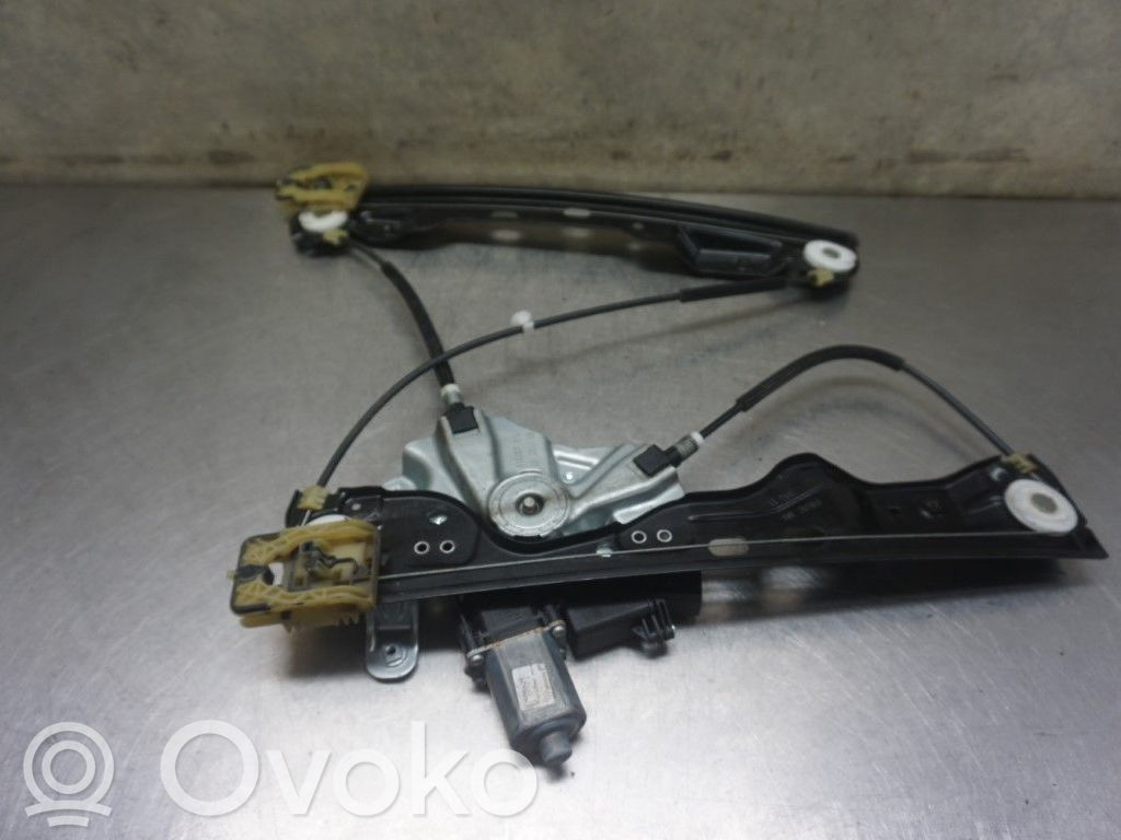 Opel Astra J Elektryczny podnośnik szyby drzwi przednich 